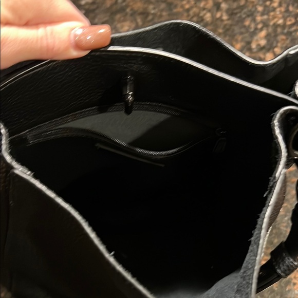 Black Leather Women's Bag - Picture 3 of 7